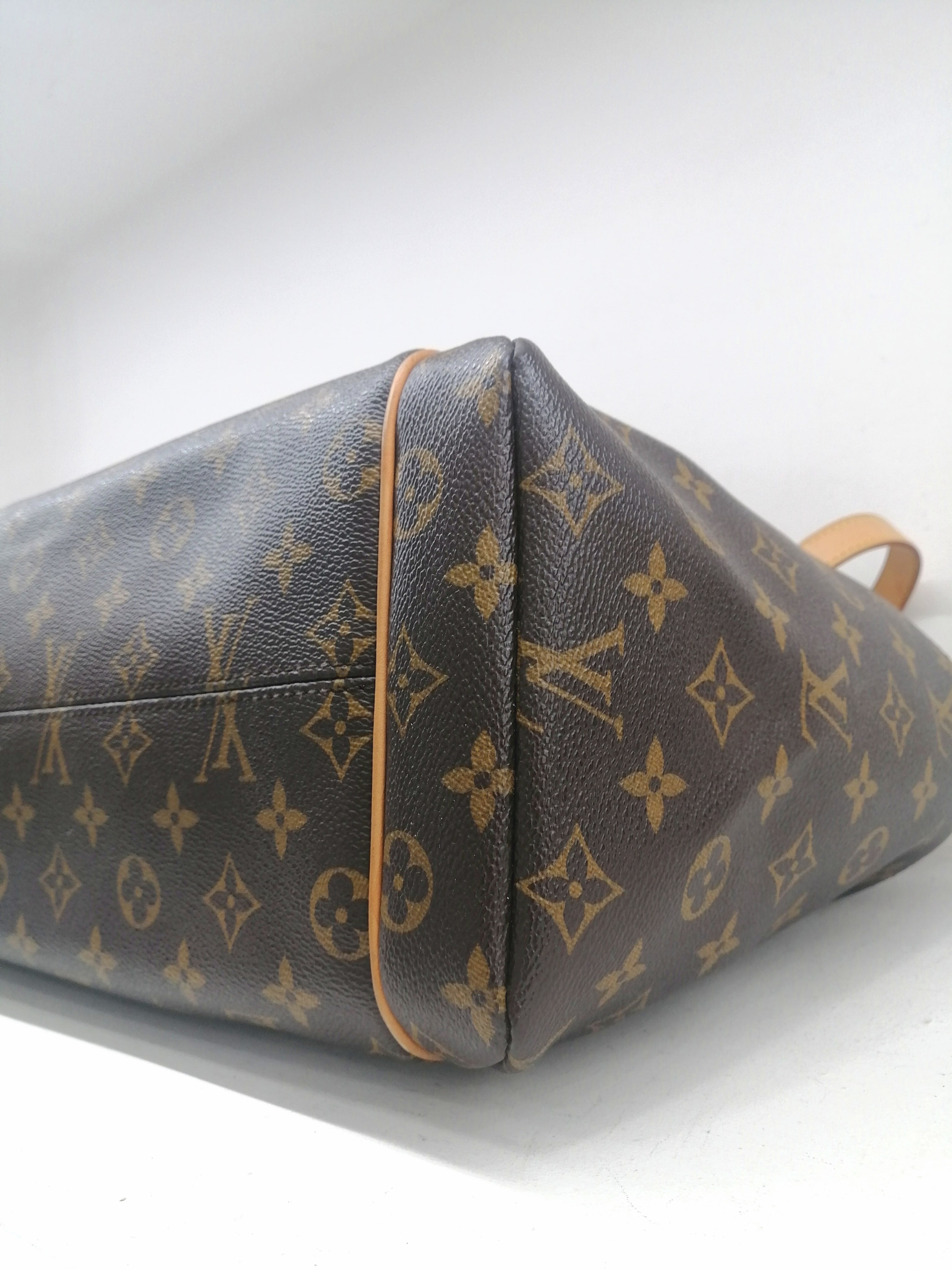 LOUIS VUITTON TOTALLY GM