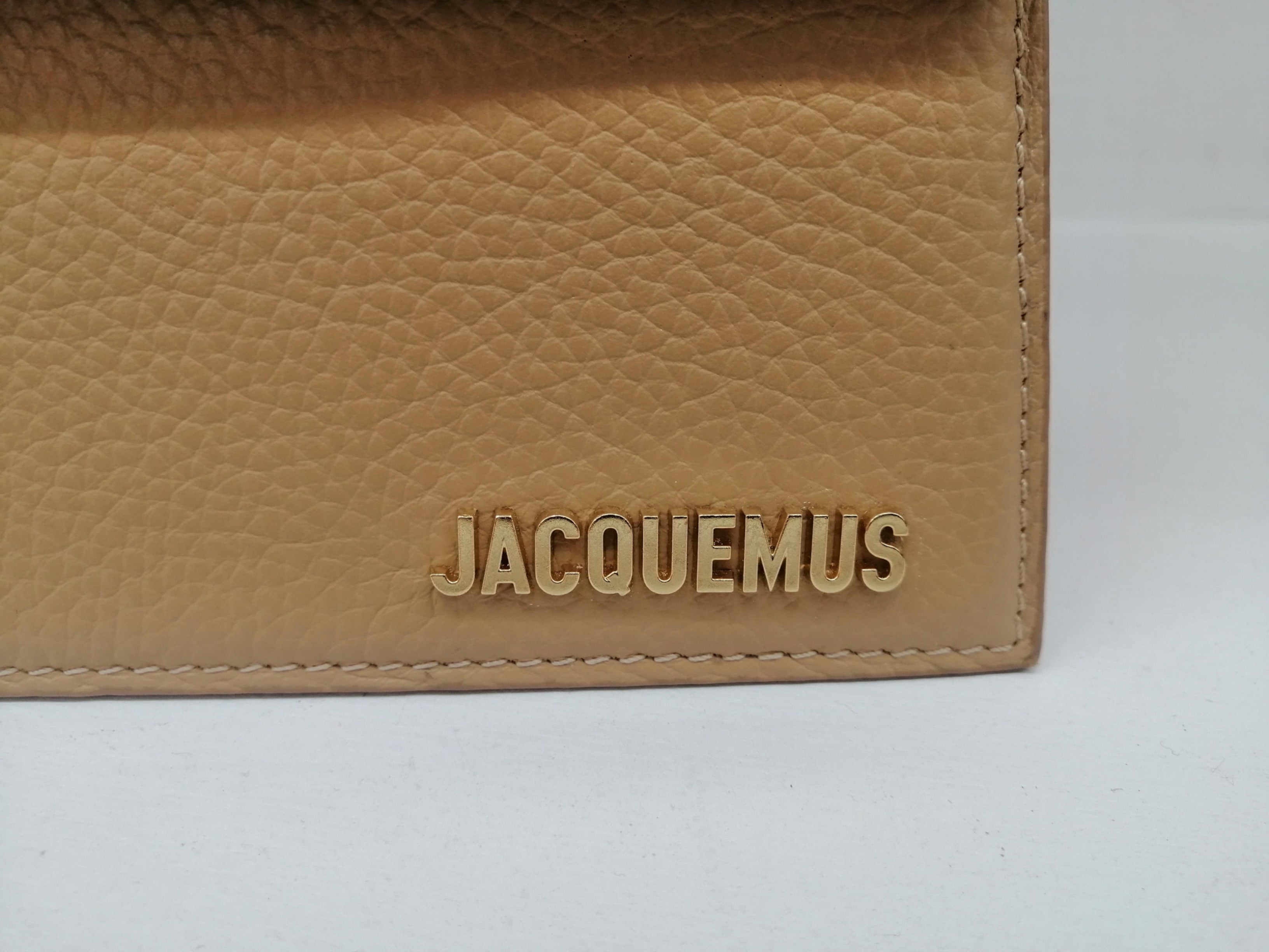 JACQUEMUS LE GRANDE CHIQUITO