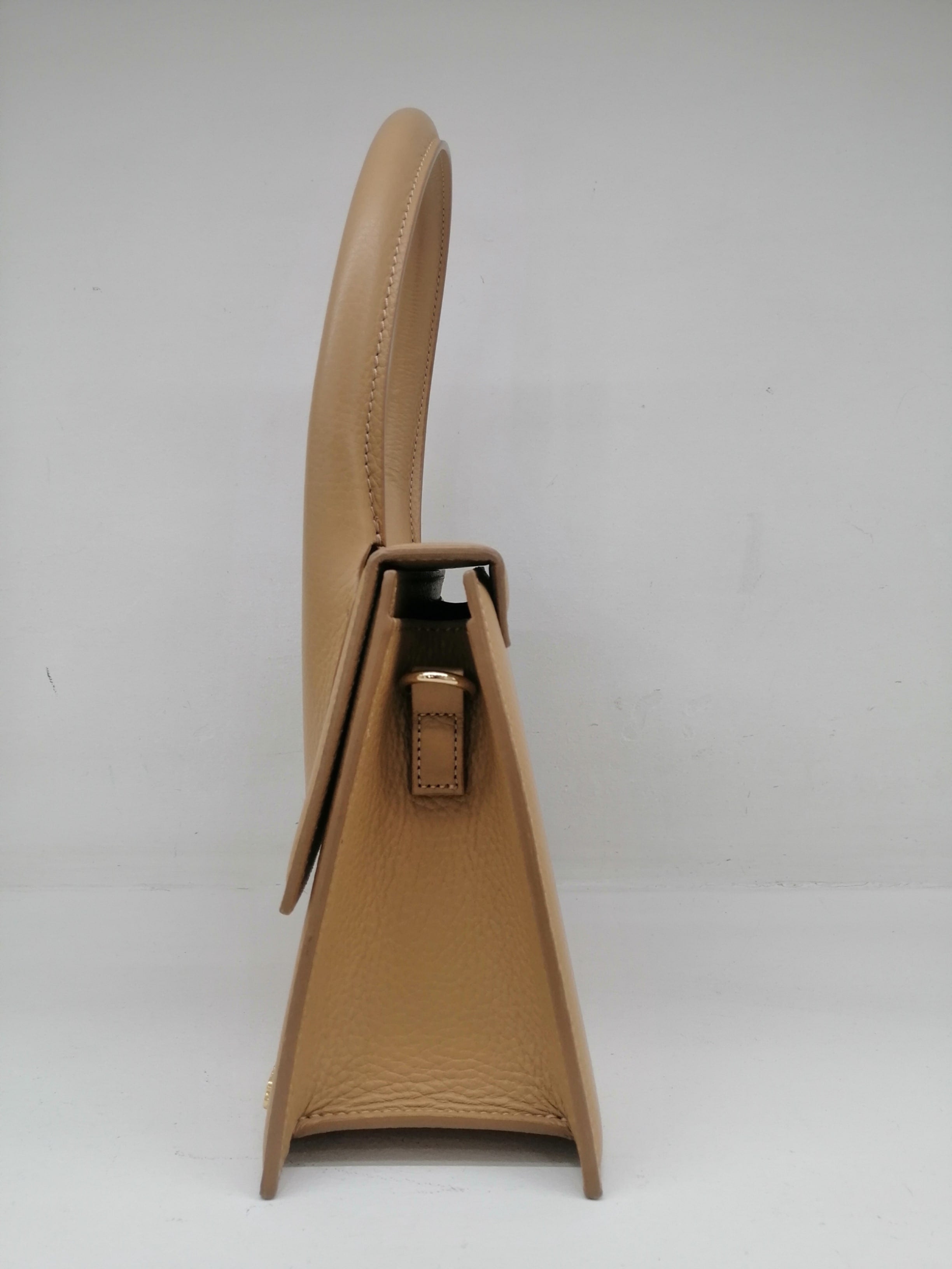 JACQUEMUS LE GRANDE CHIQUITO