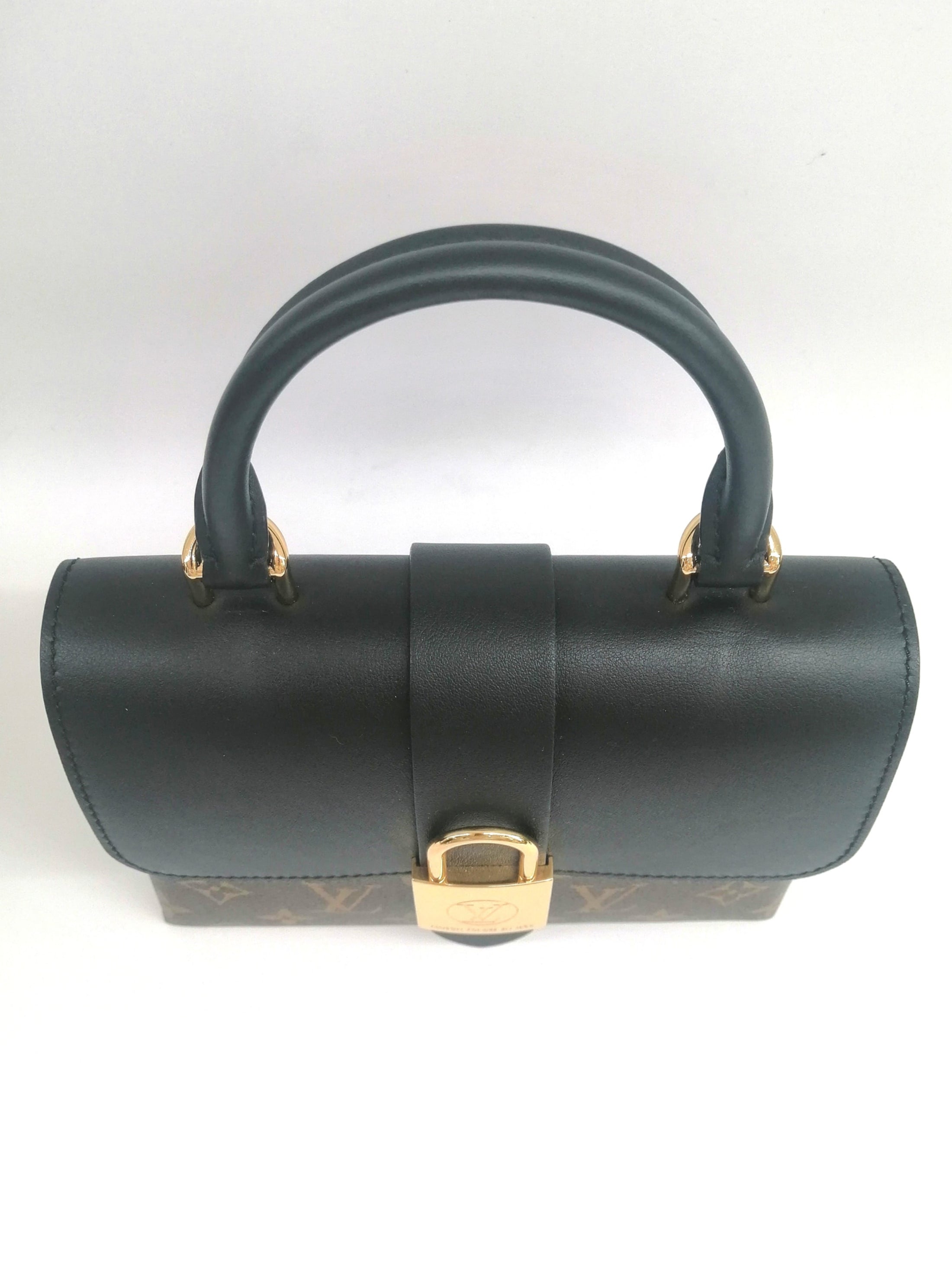 LOUIS VUITTON LOCKY BB