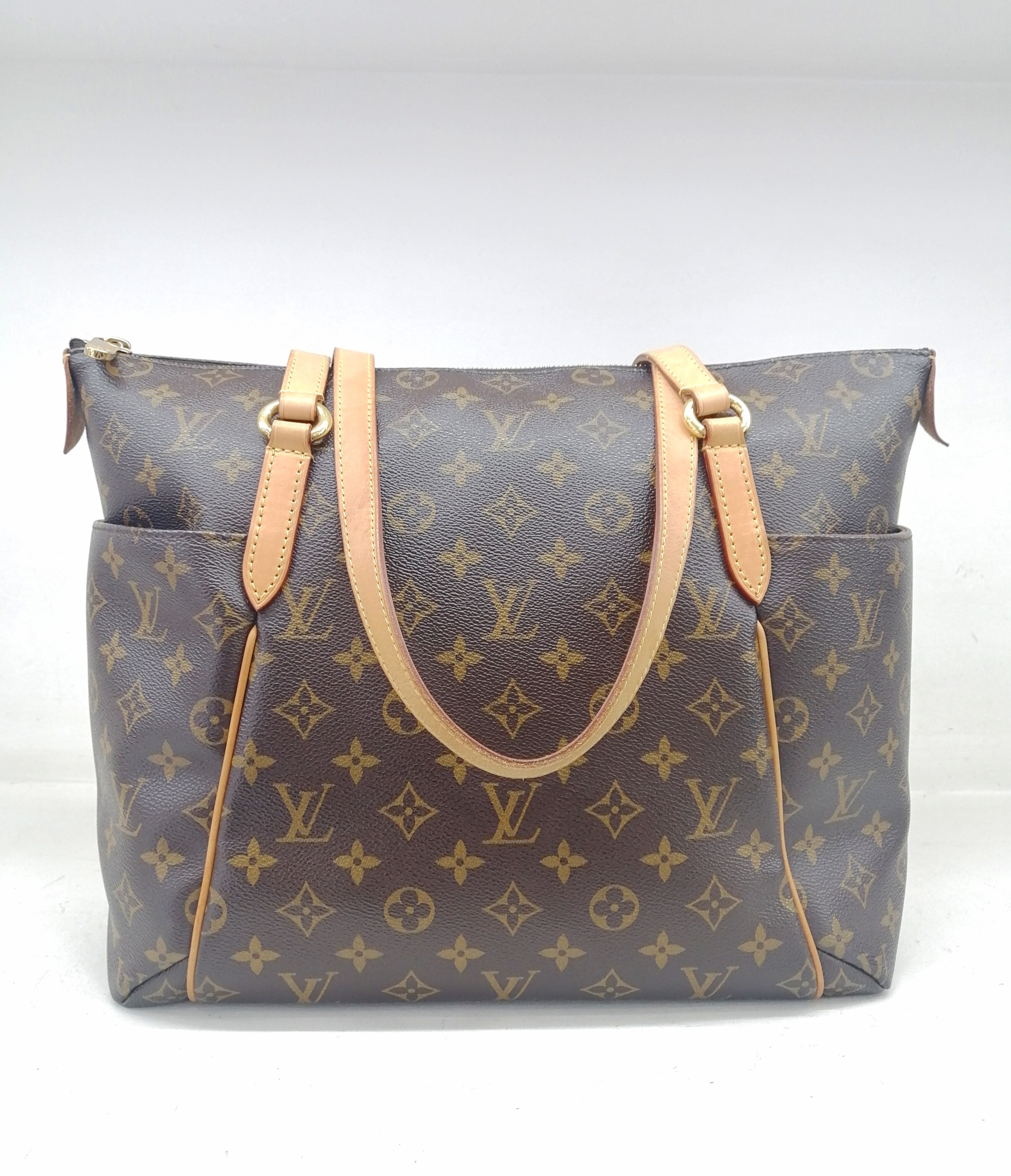 LOUIS VUITTON TOTALLY GM