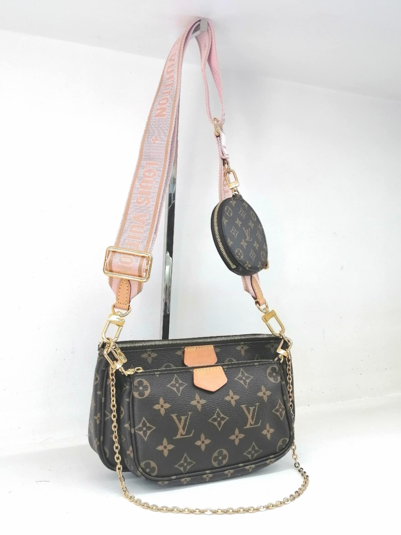 Louis Vuitton Multi Pochette Accessoires T. Rosa