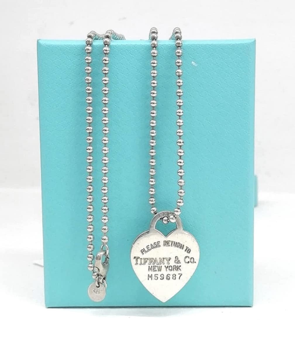 TIFFANY&C. PENDENTE LUNGO CON CUORE