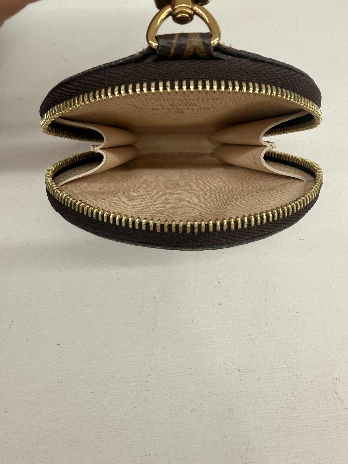 LOUIS VUITTON MULTI POCHETTE ACCESSOIRES V.