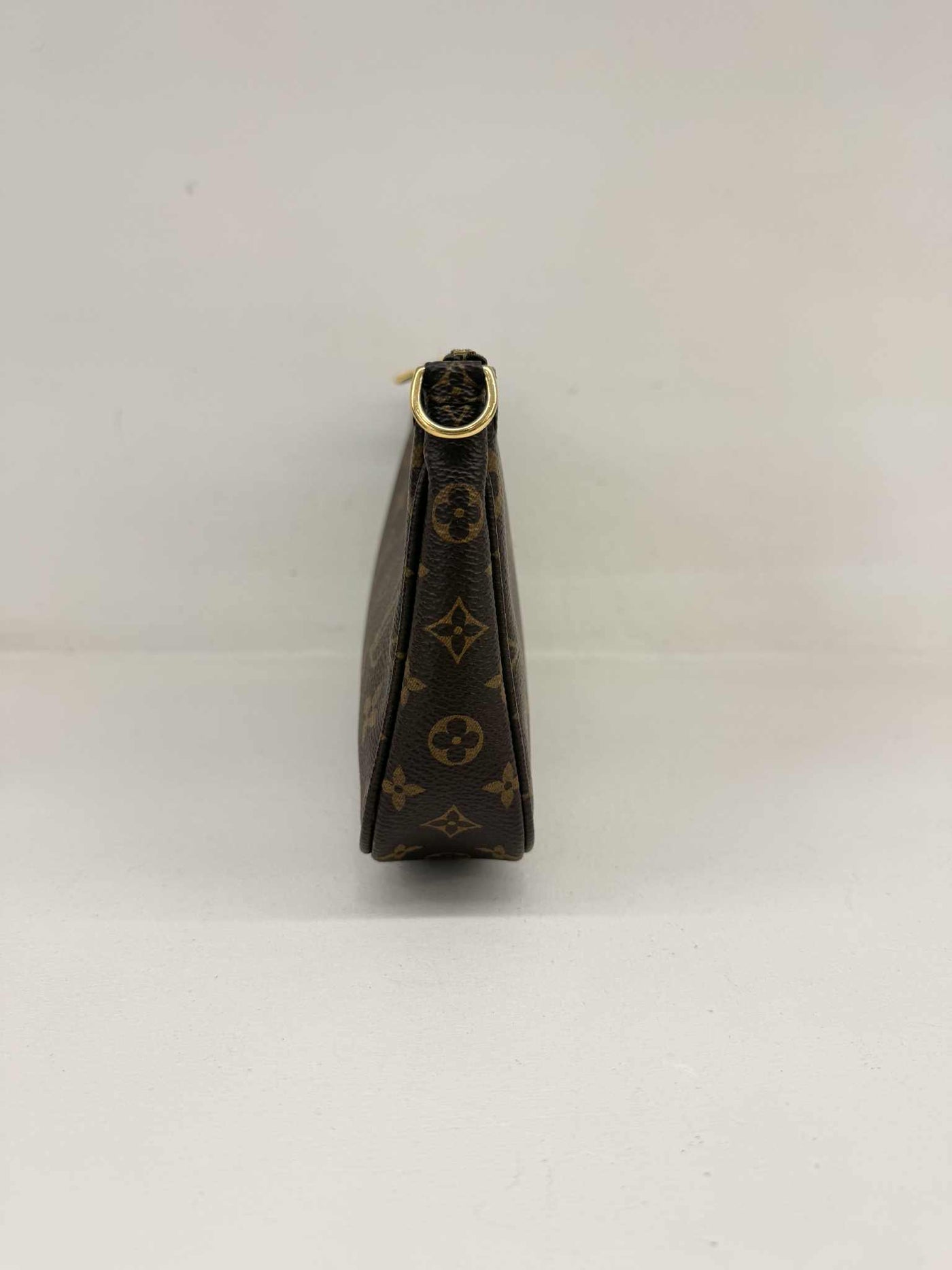 LOUIS VUITTON MULTI POCHETTE ACCESSOIRES V.