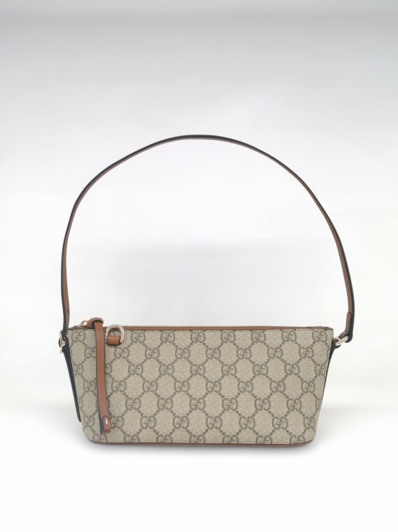 GUCCI POCHETTE GG EMBLEM A SPALLA