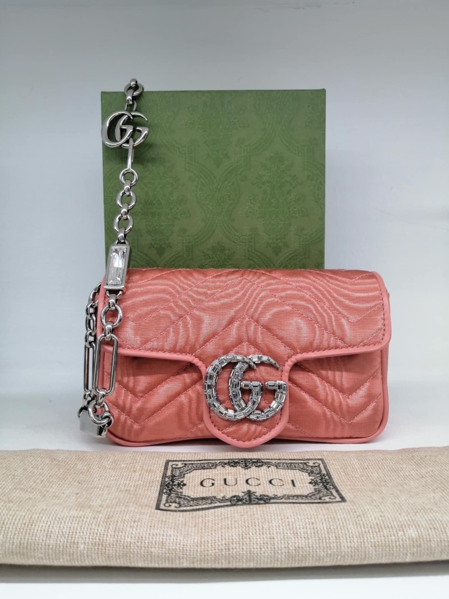 Gucci Crystal mini marmont