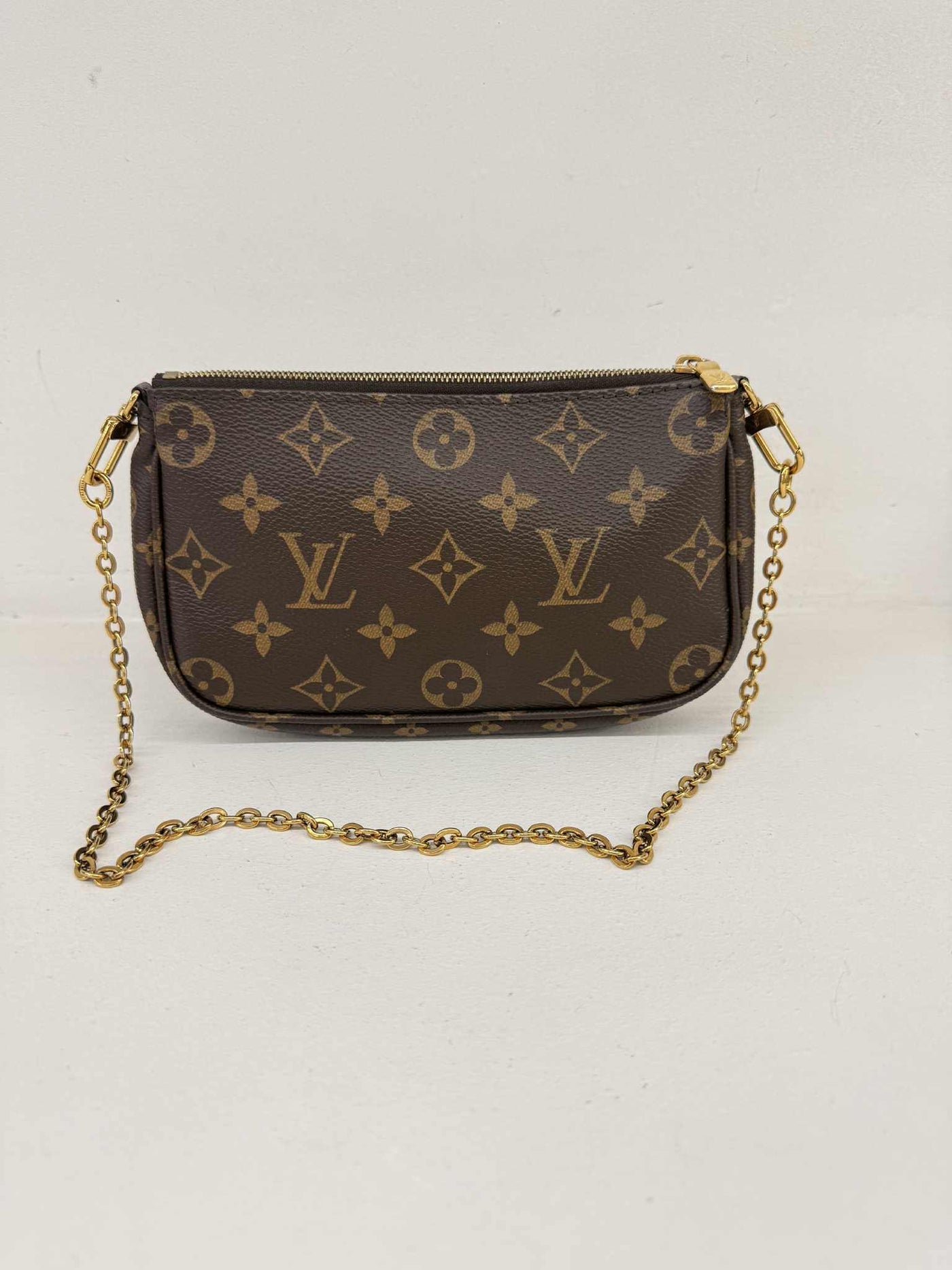LOUIS VUITTON MULTI POCHETTE ACCESSOIRES V.