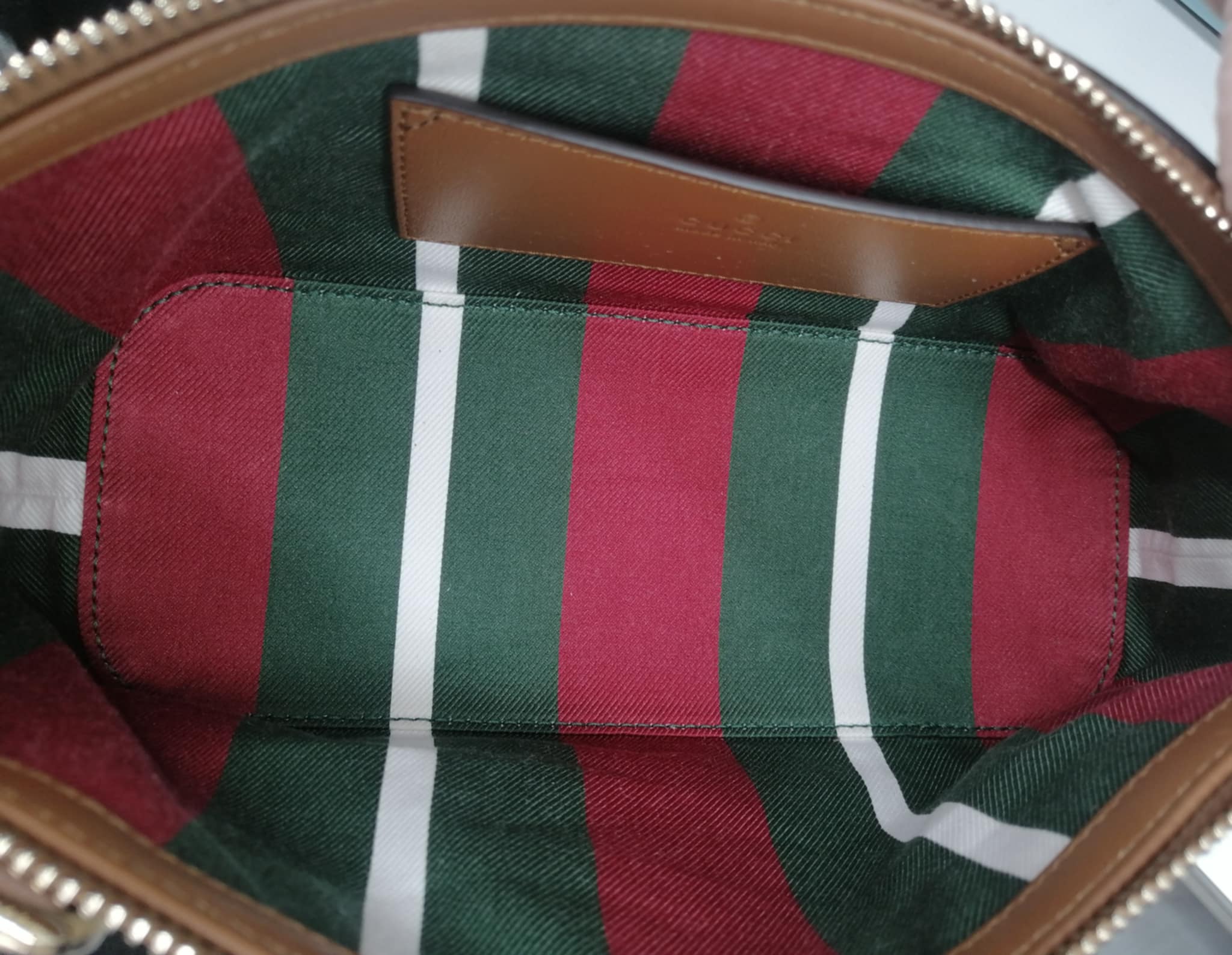 GUCCI POCHETTE GG EMBLEM A SPALLA