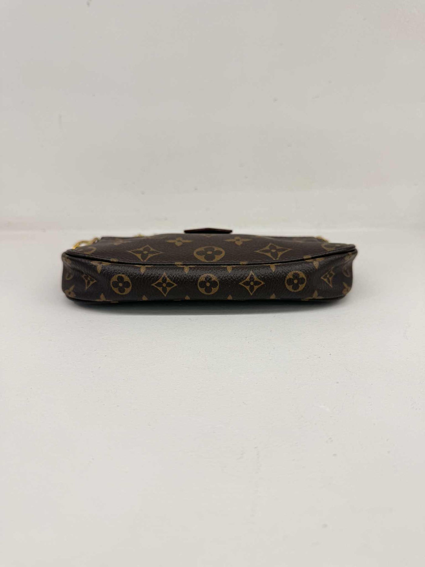 LOUIS VUITTON MULTI POCHETTE ACCESSOIRES V.