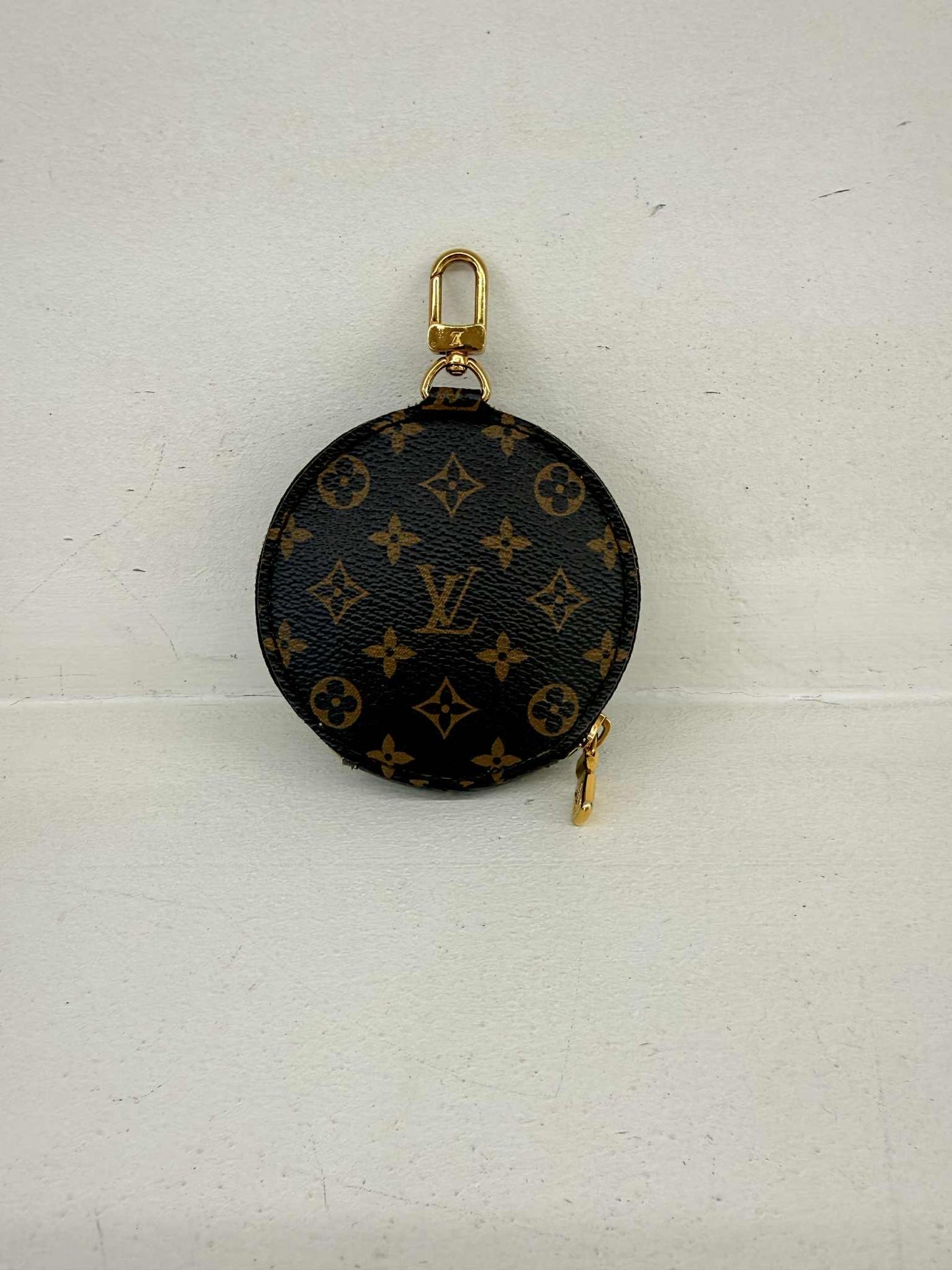 LOUIS VUITTON MULTI POCHETTE ACCESSOIRES V.
