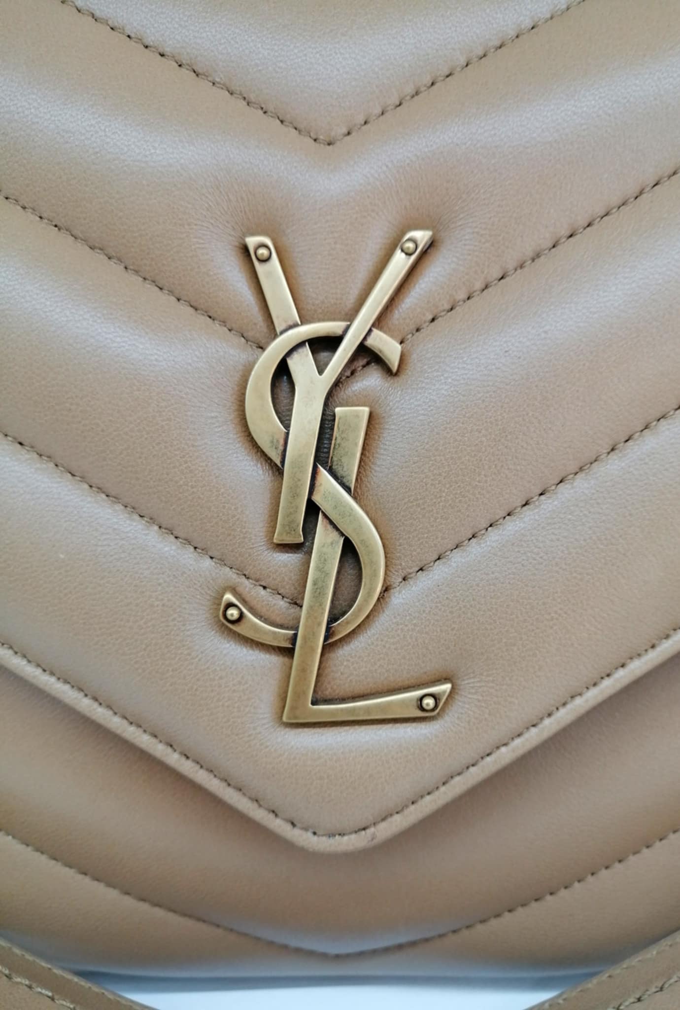YSL LOULOU LARGE