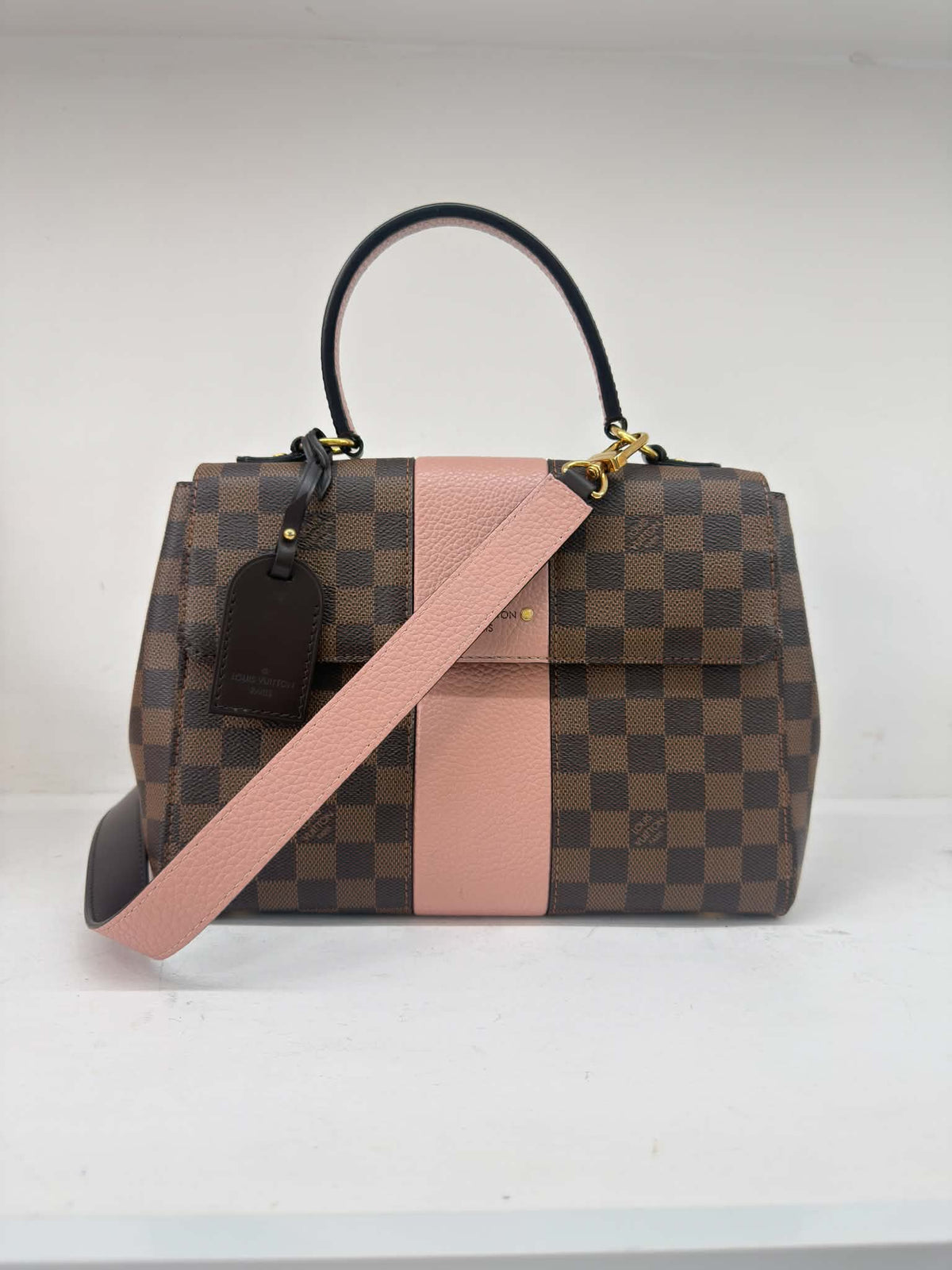 LOUIS VUITTON BOND STREET