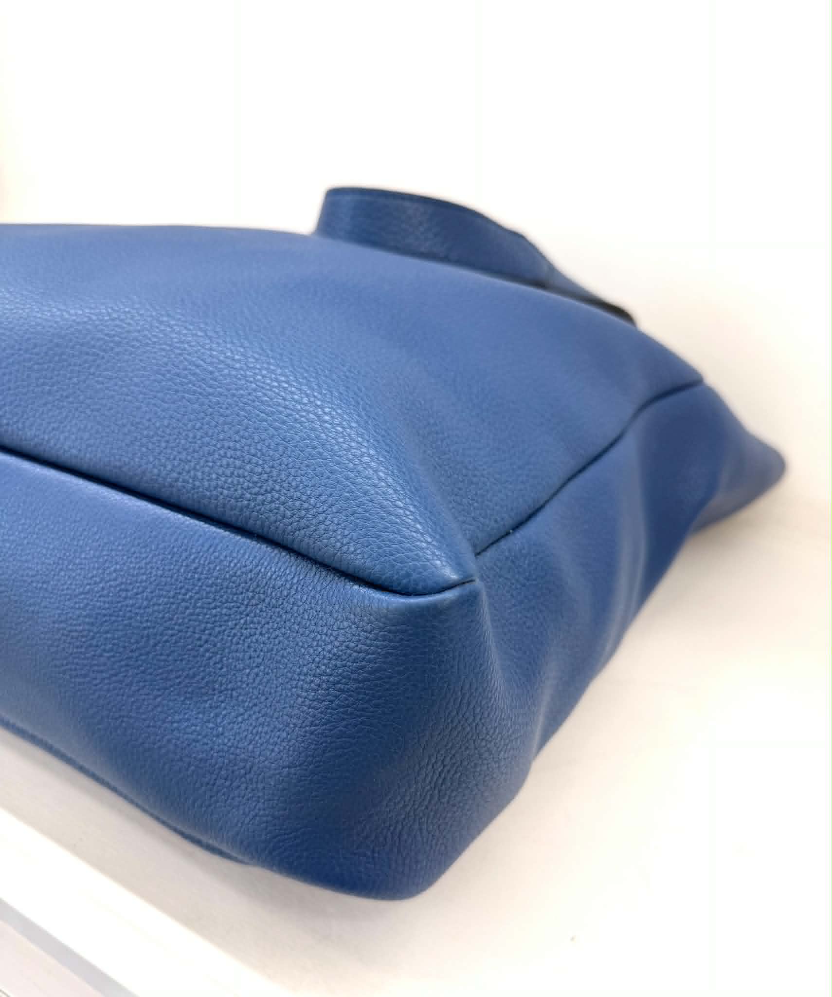 PRADA SHOPPER