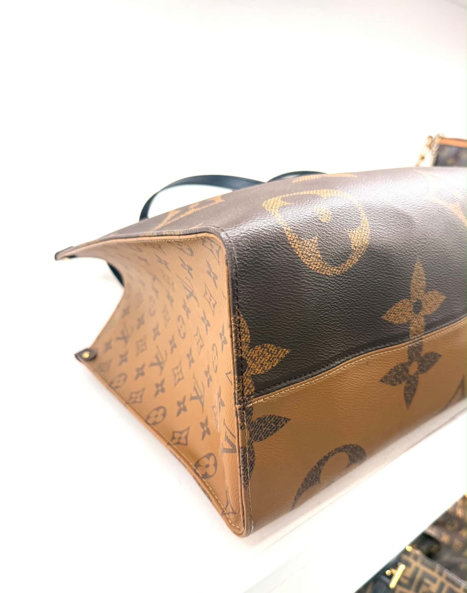 LOUIS VUITTON  ONTHEGO GM