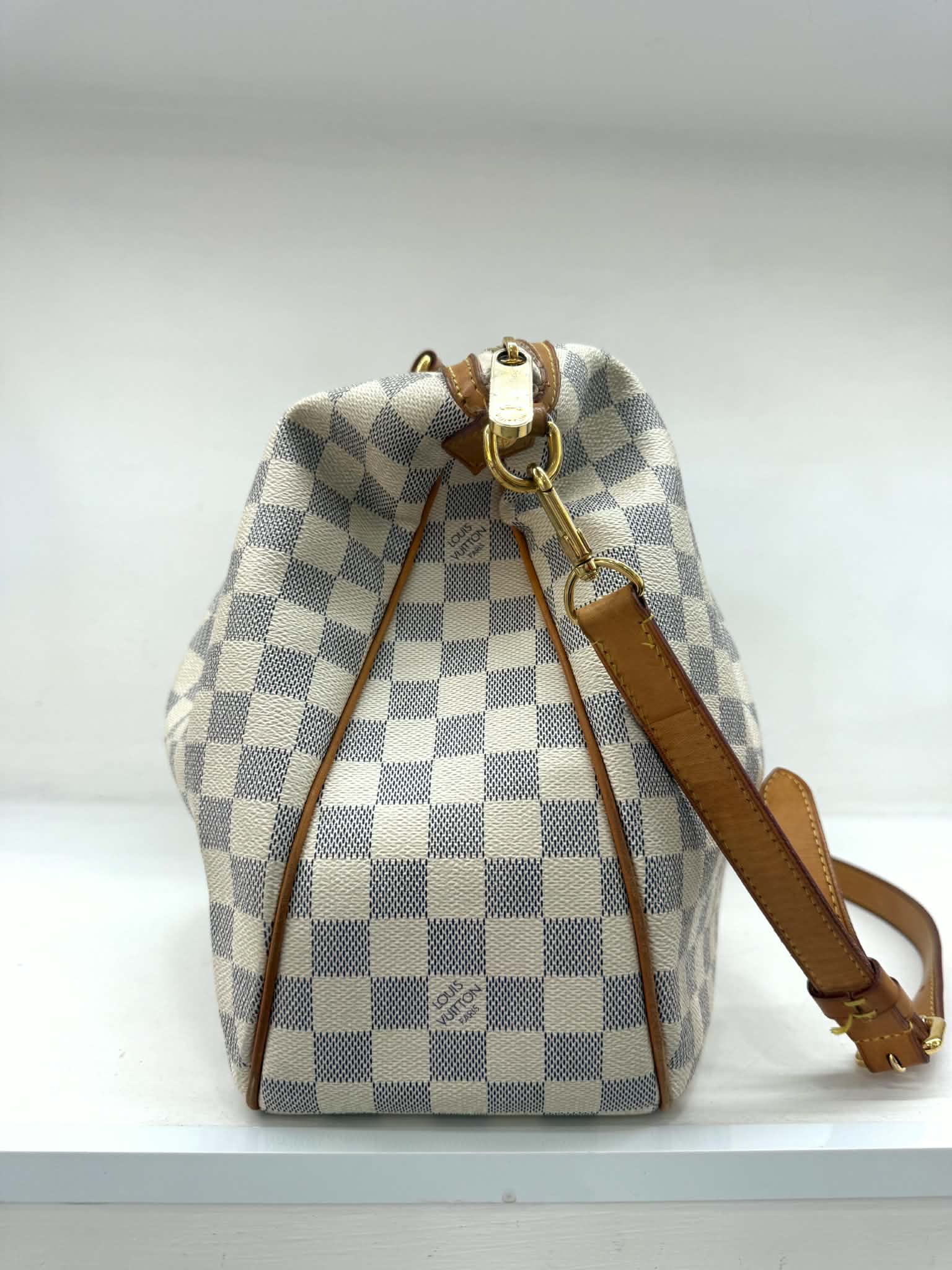 LOUIS VUITTON SIRACUSA