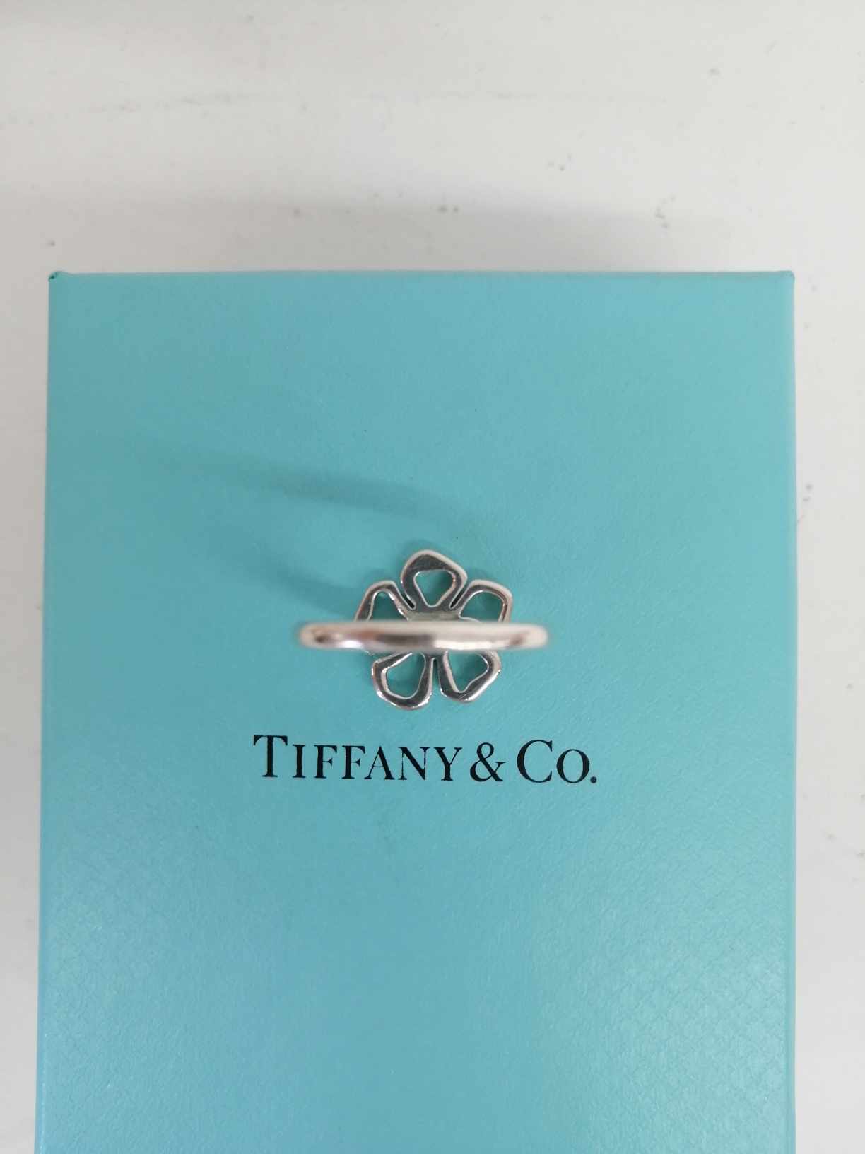 Tiffany&C. Anello Open Flower Ring Band