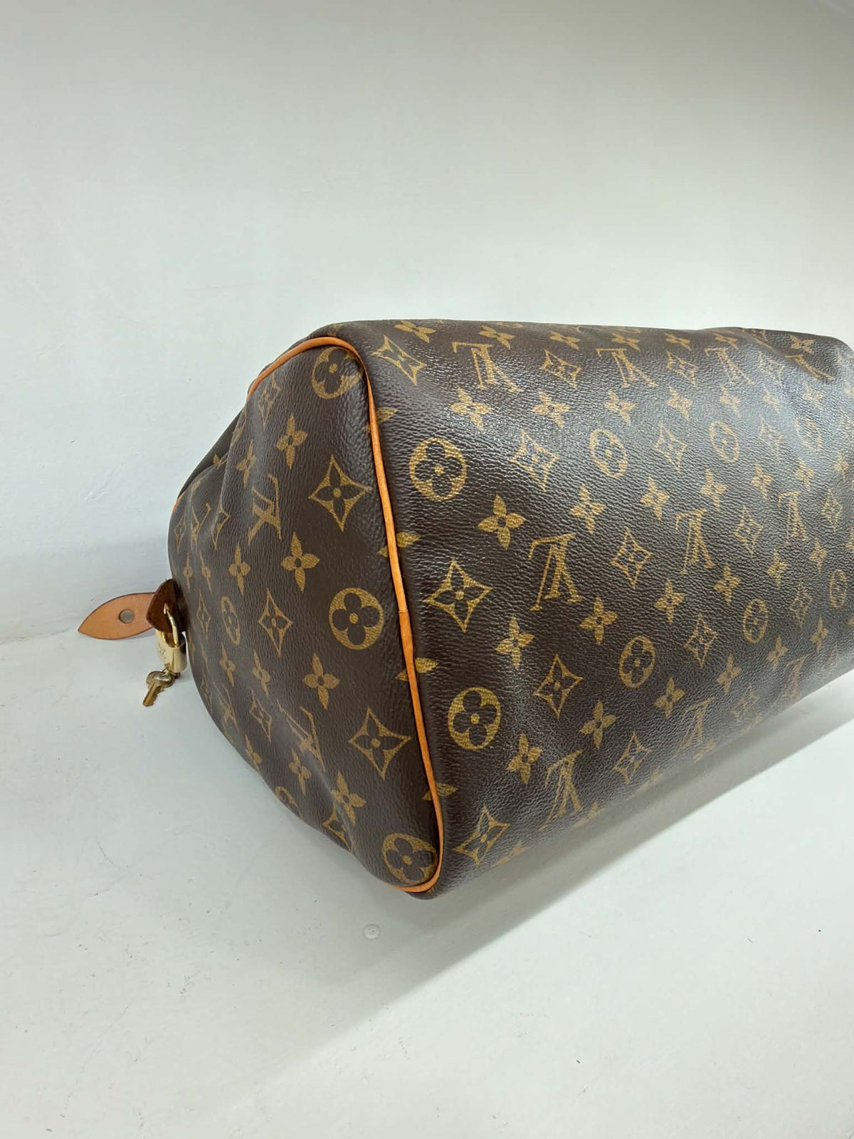 LOUIS VUITTON SPEEDY 35