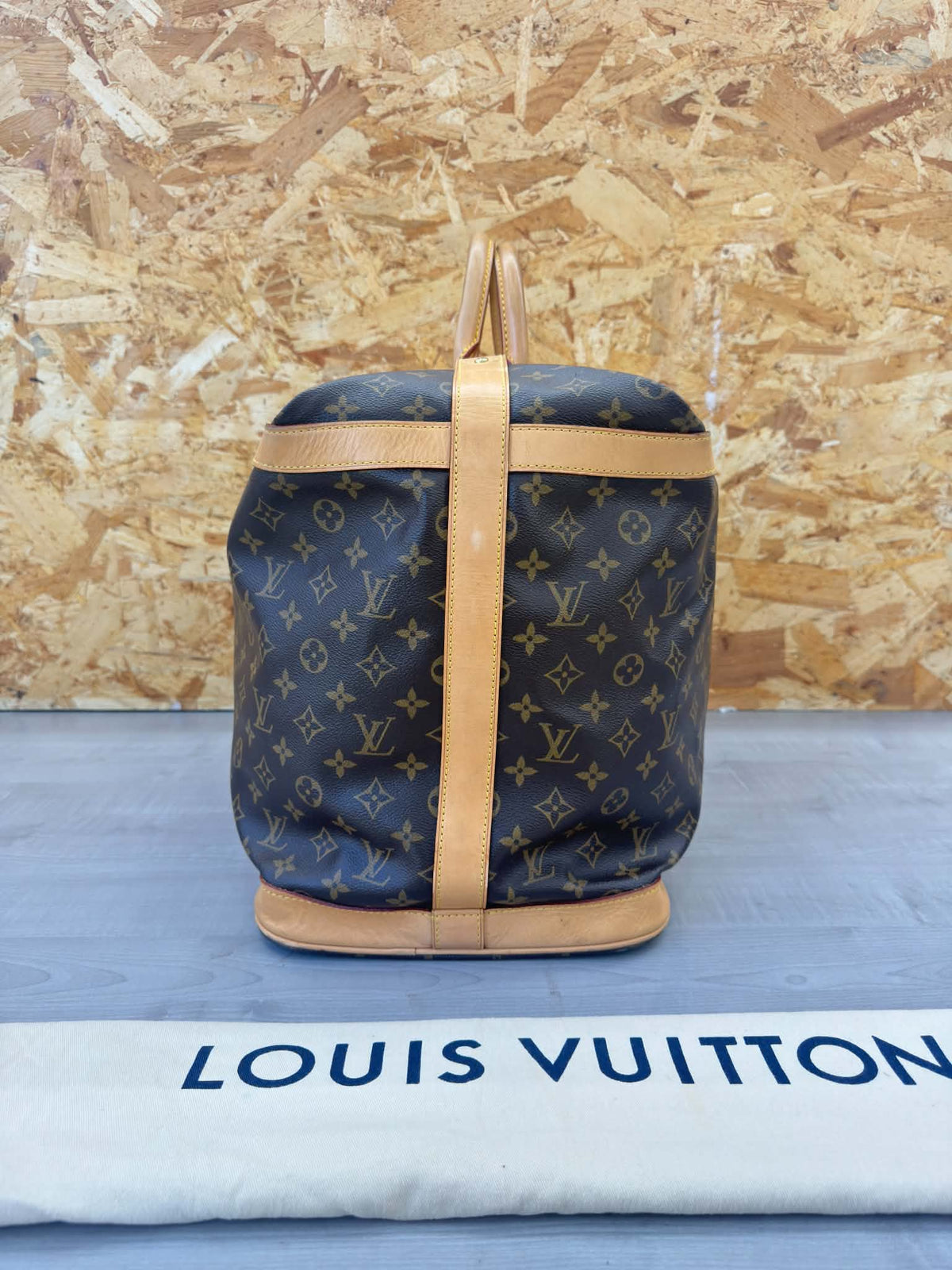 LOUIS VUITTON DUFFLE CRUISER