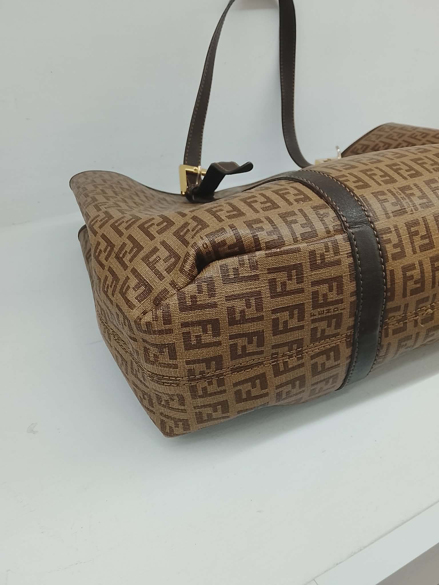 FENDI SHOPPER
