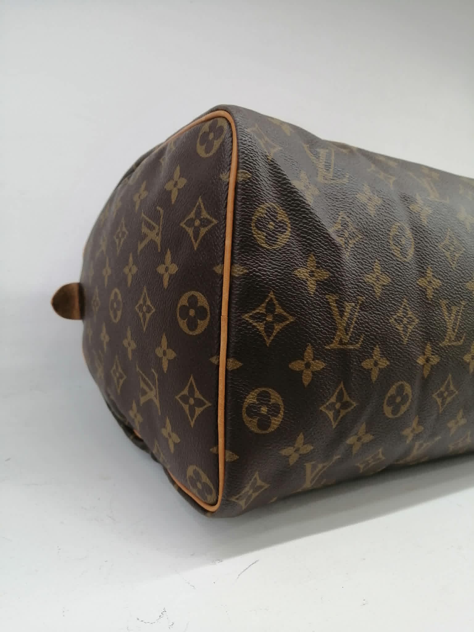 LOUIS VUITTON SPEEDY 35