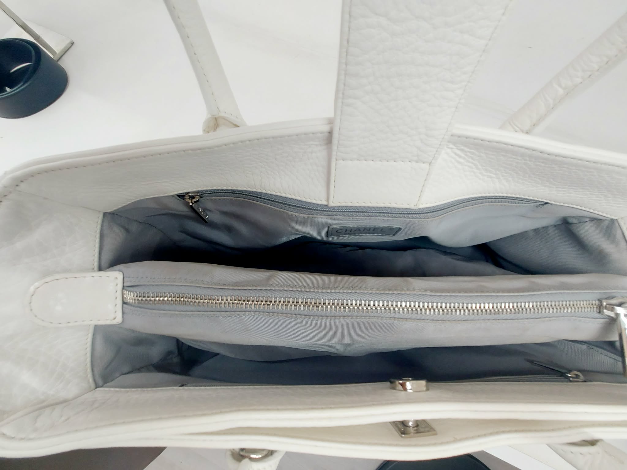 CHANEL EXECUTIVE TOTE