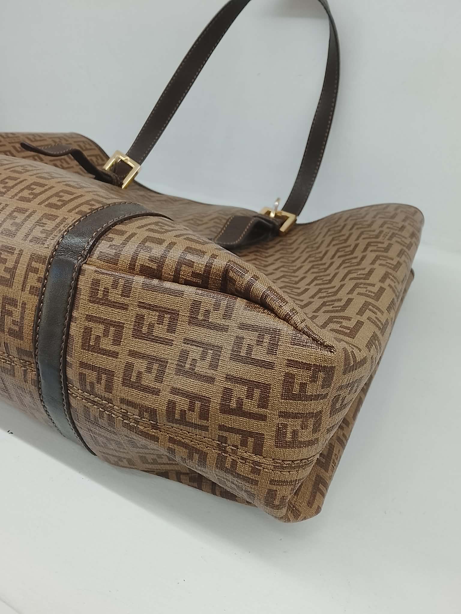 FENDI SHOPPER