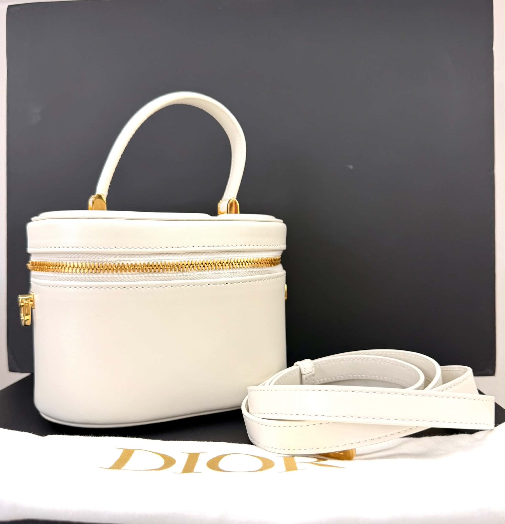DIOR VANITY