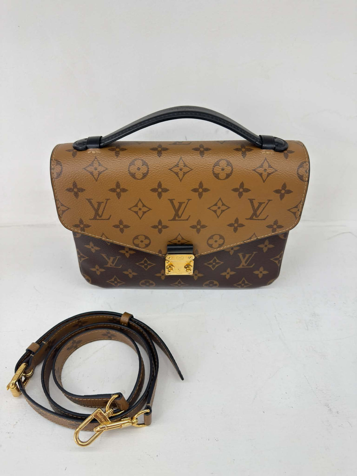 LOUIS VUITTOM METIS REVERSE