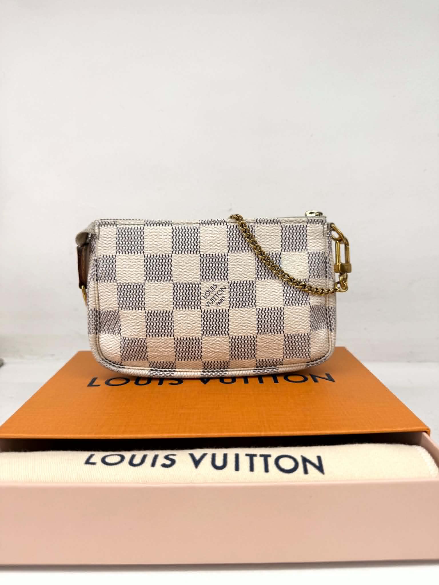 LOUIS VUITTON MINI POCHETTE ACCESSOIRES