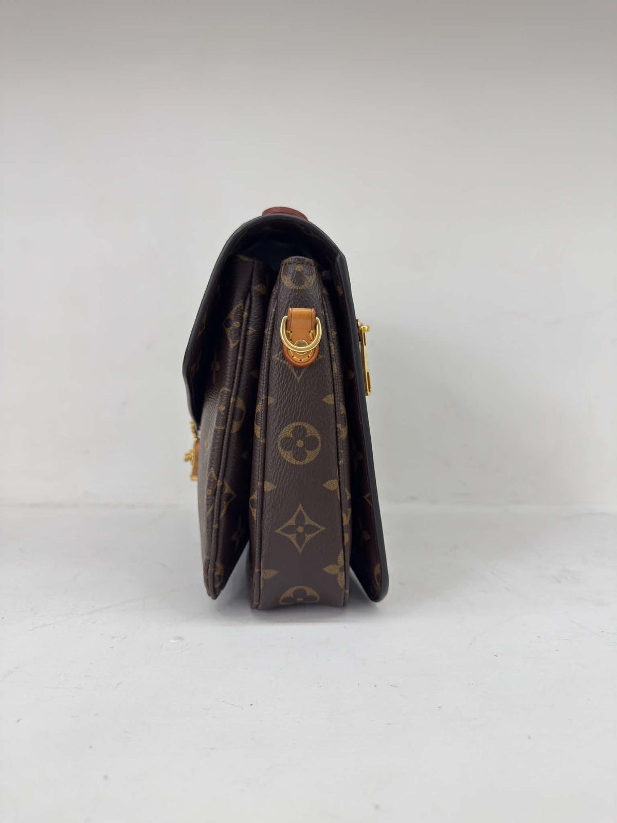 LOUIS VUITTON METIS MONOGRAM.