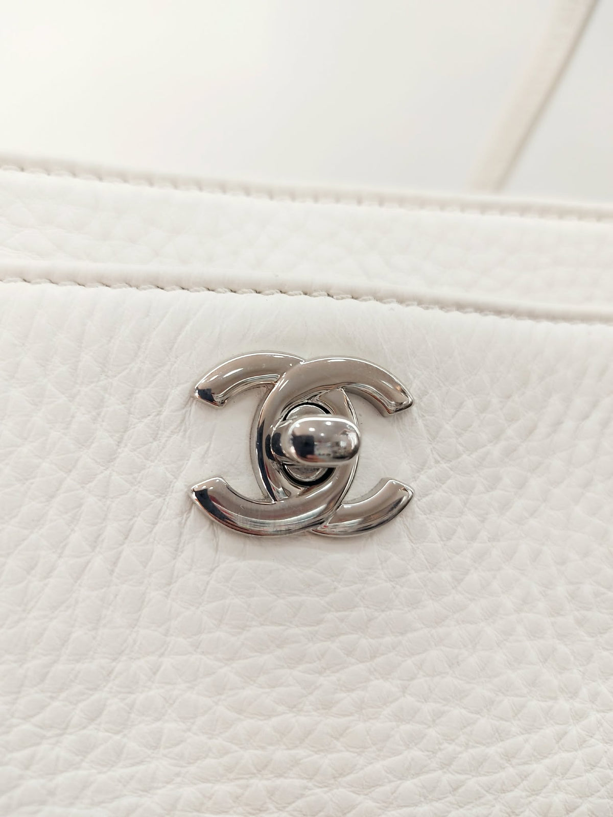 CHANEL EXECUTIVE TOTE