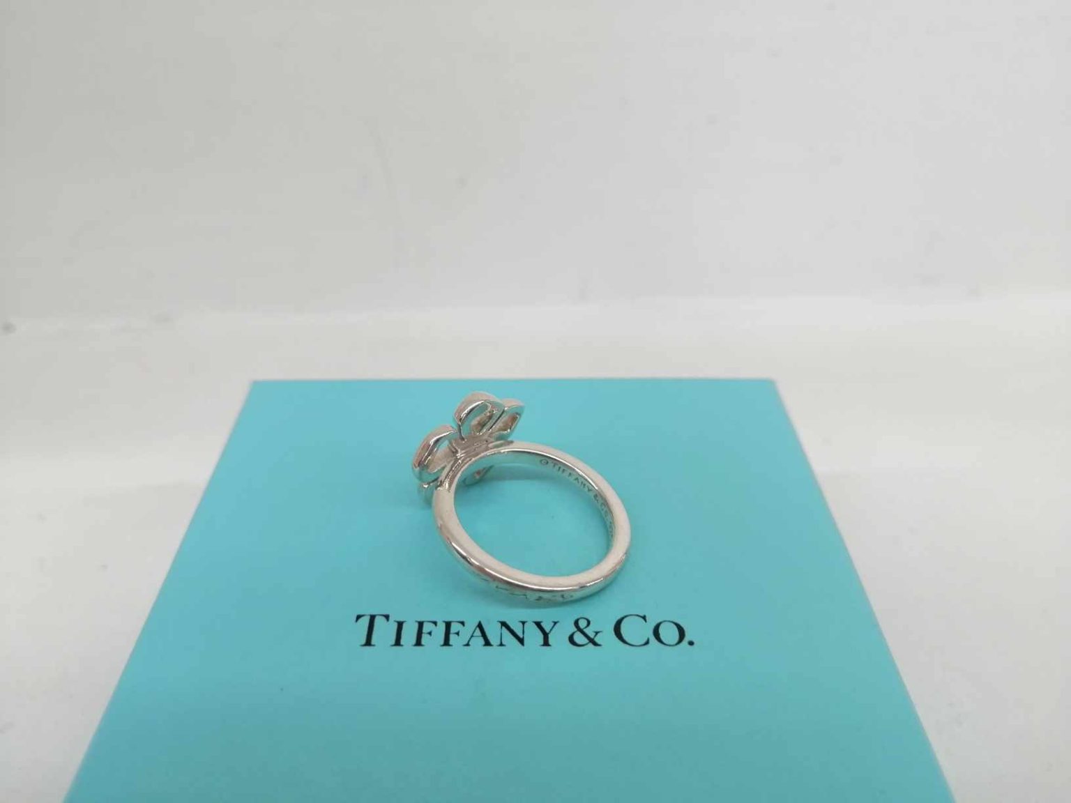 Tiffany&C. Anello Open Flower Ring Band