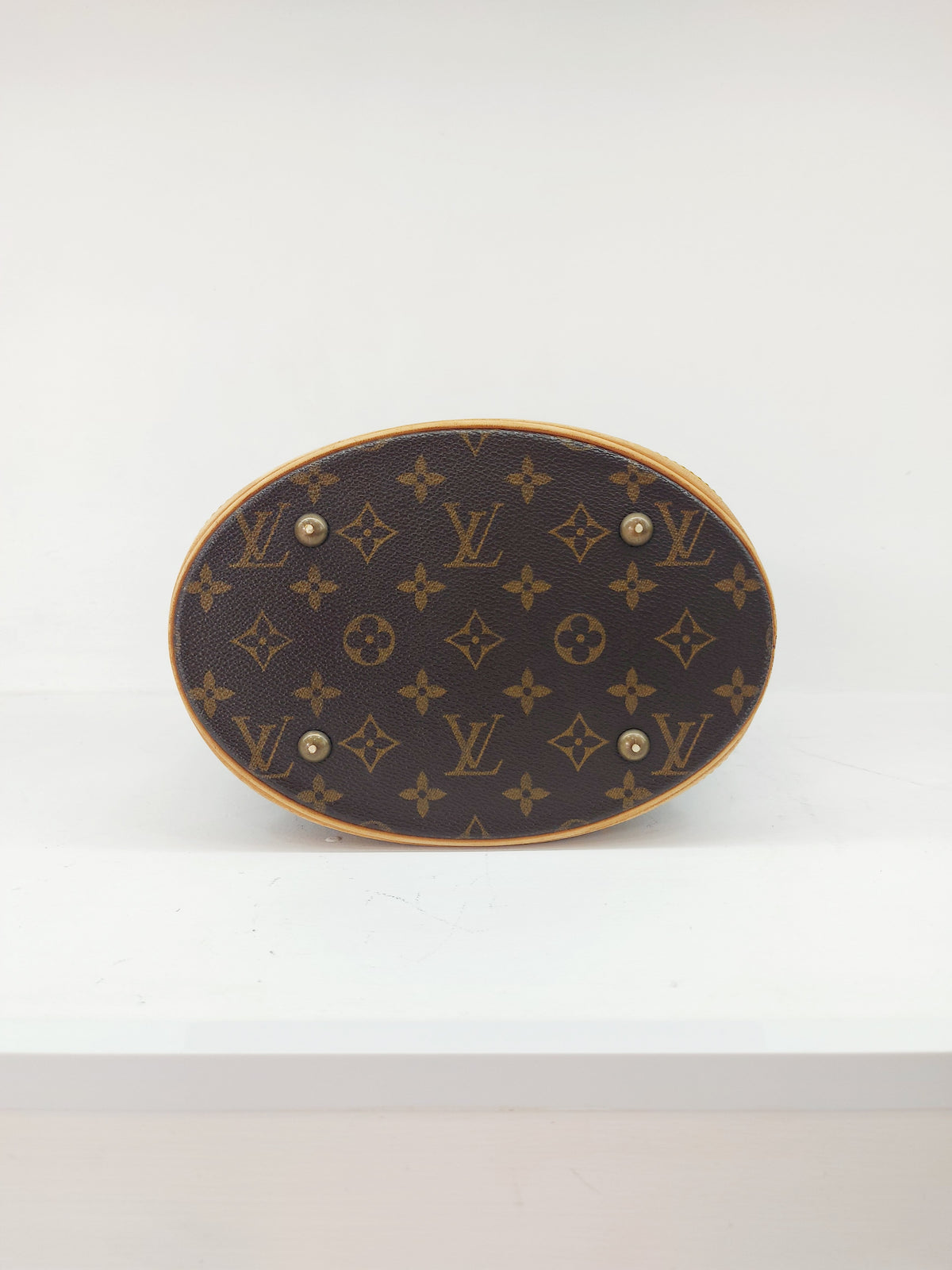LOUIS VUITTON BUCKET PM