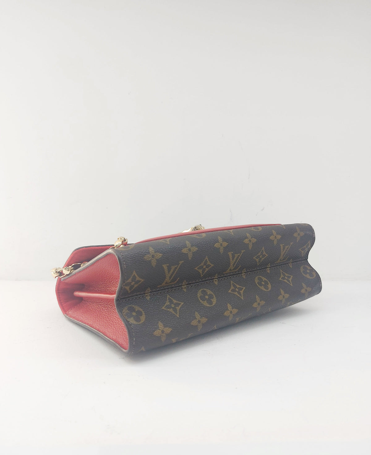 LOUIS VUITTON VICTOIRE