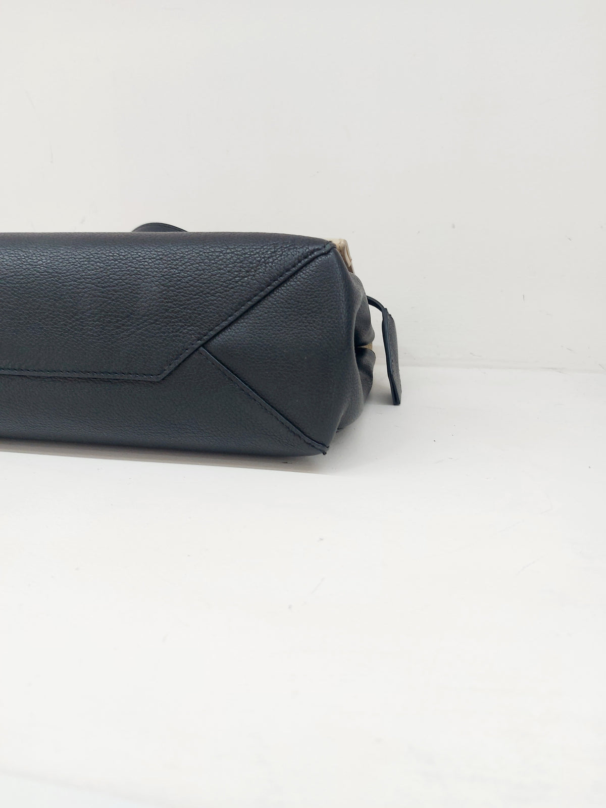 LOUIS VUITTON LOCKME II