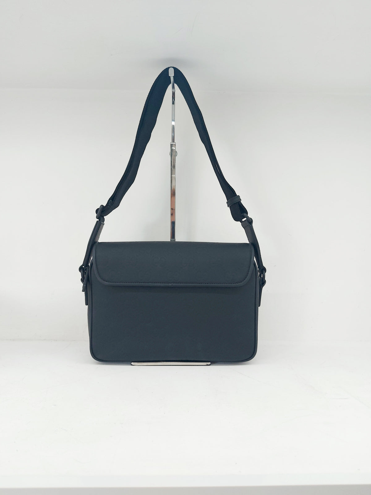 GUCCI MESSENGER OPAQUE