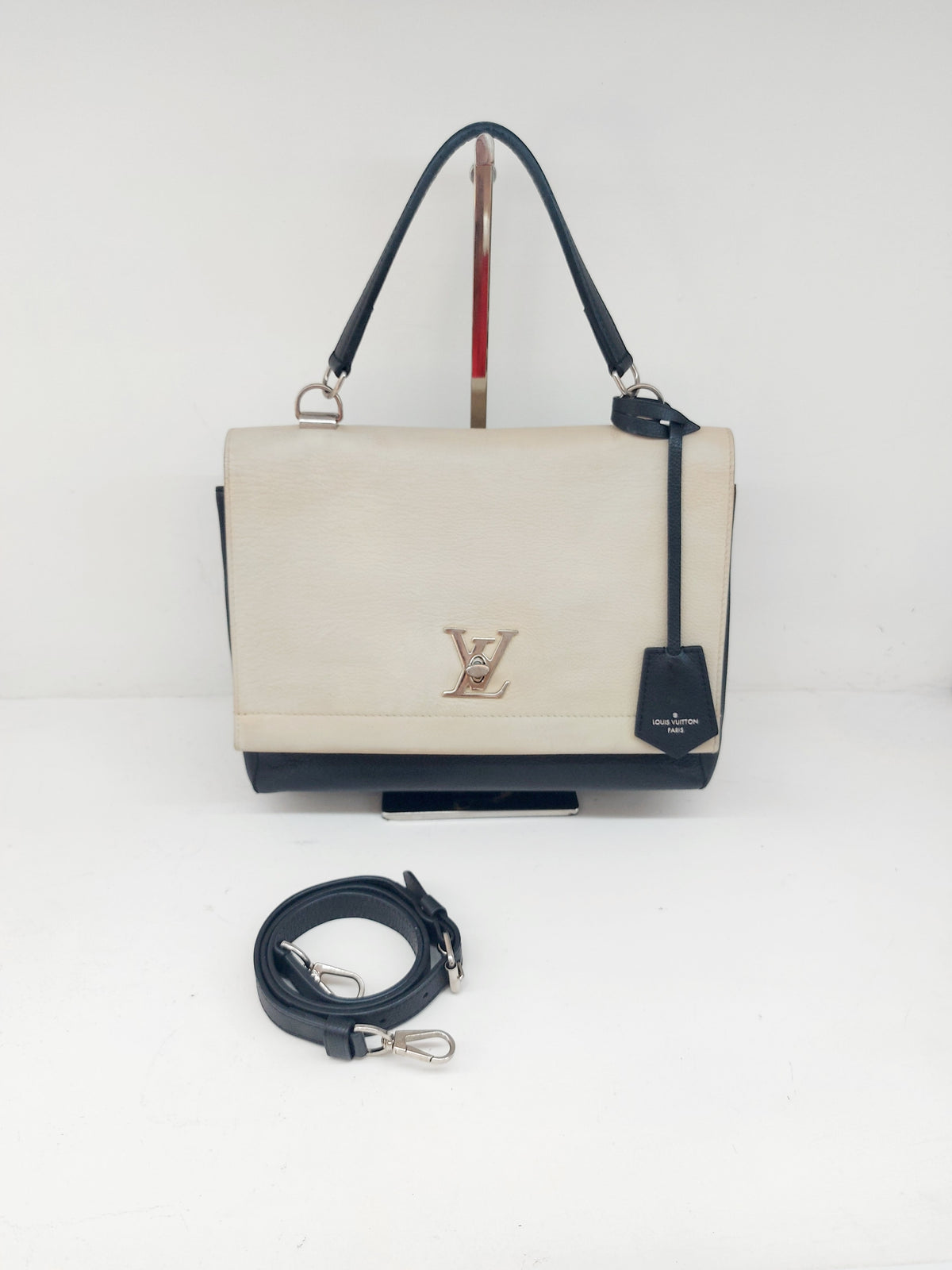 LOUIS VUITTON LOCKME II