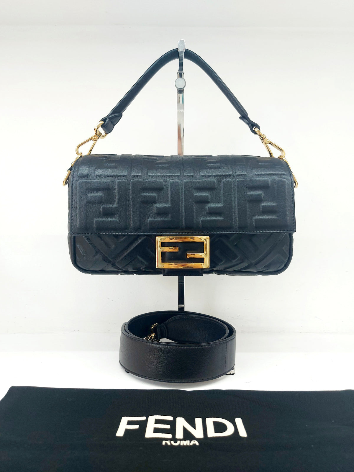 FENDI BAGUETTE MEDIA