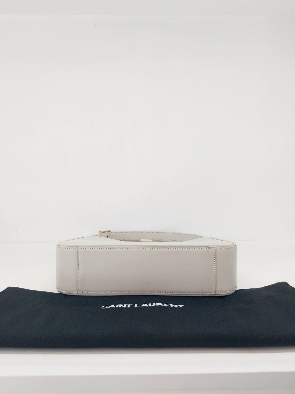 YSL LE À 7