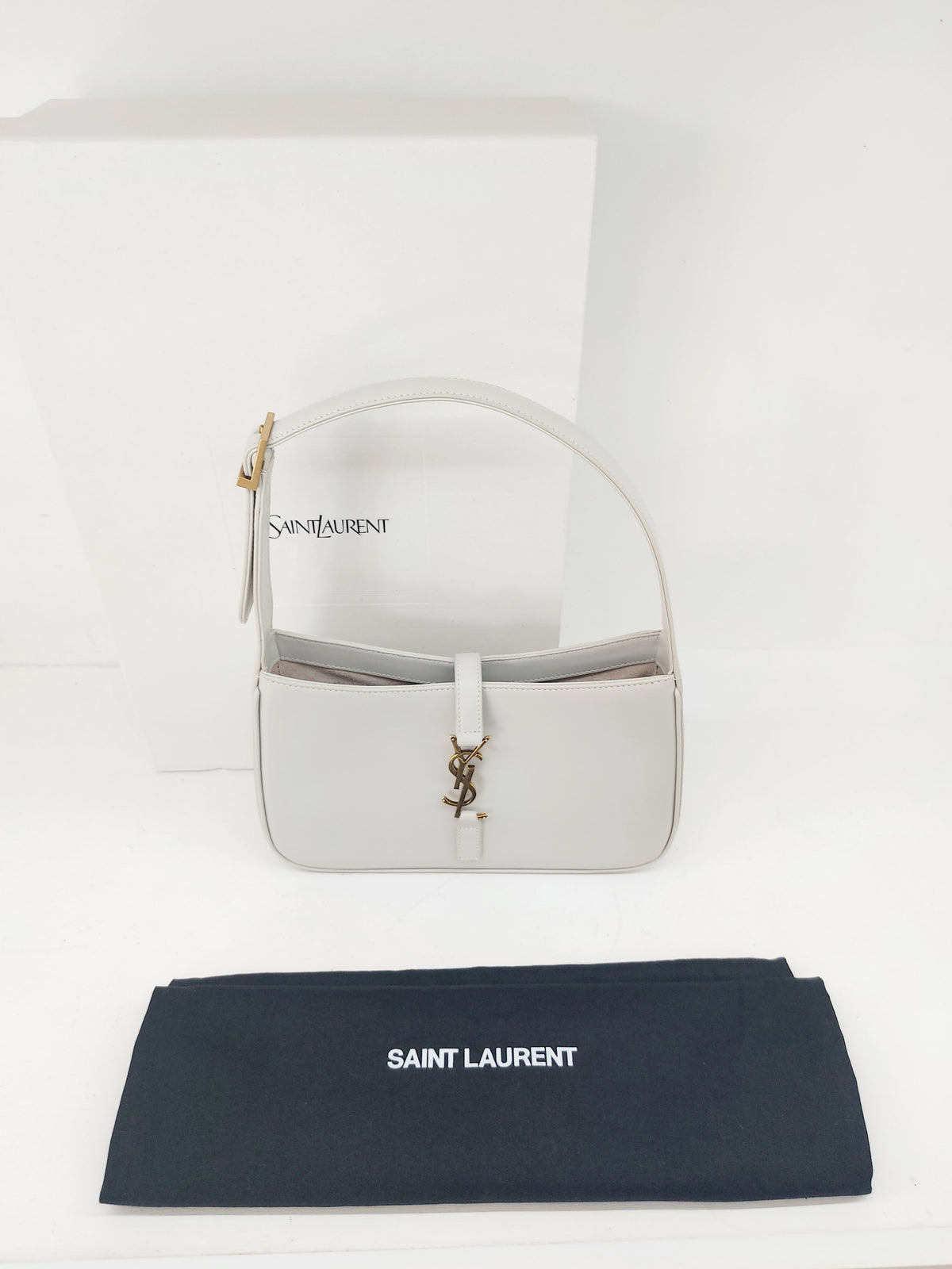 YSL LE À 7