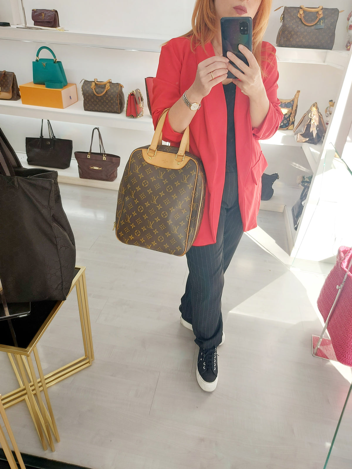 LOUIS VUITTON EXCURSION
