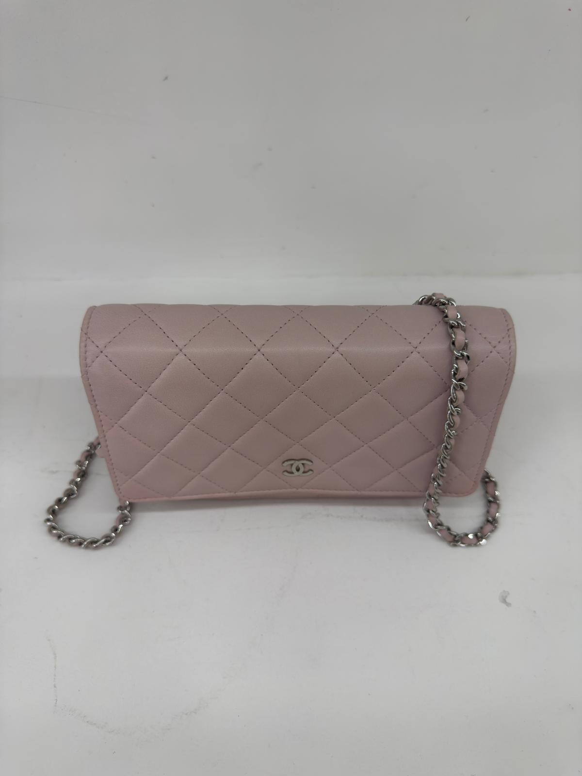 CHANEL WALLET CHAIN