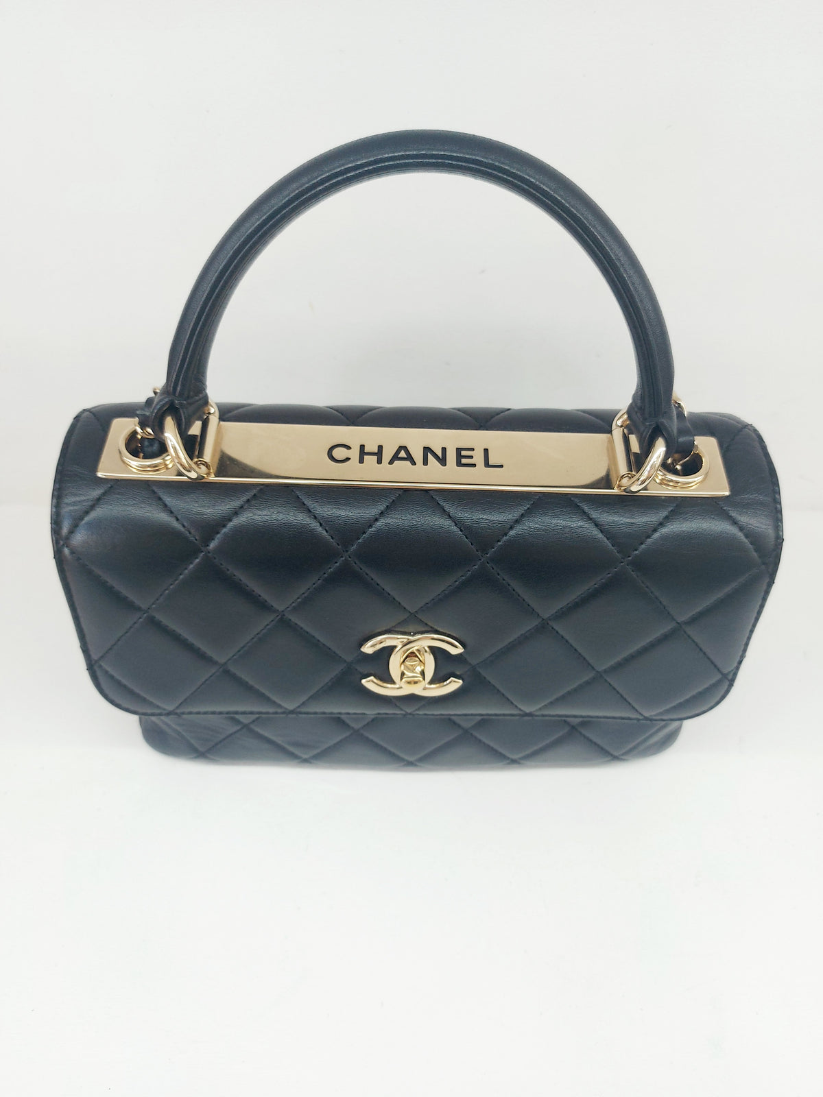 CHANEL TRENDY