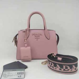 PRADA IN PELLE SAFFIANO